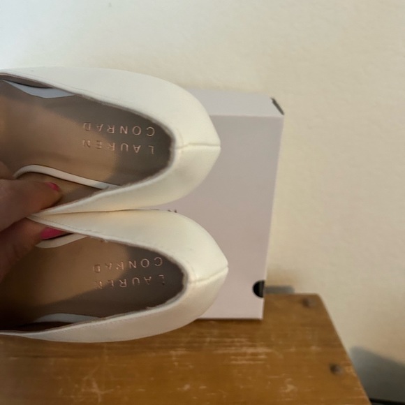 NIB LC Lauren White Pedal High Heels 8.5 - Picture 8 of 11